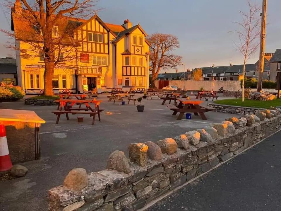 Clarkes Hotel Barrow In Furness Ngoại thất bức ảnh