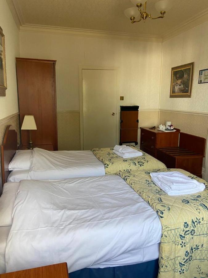 Clarkes Hotel Barrow In Furness Ngoại thất bức ảnh