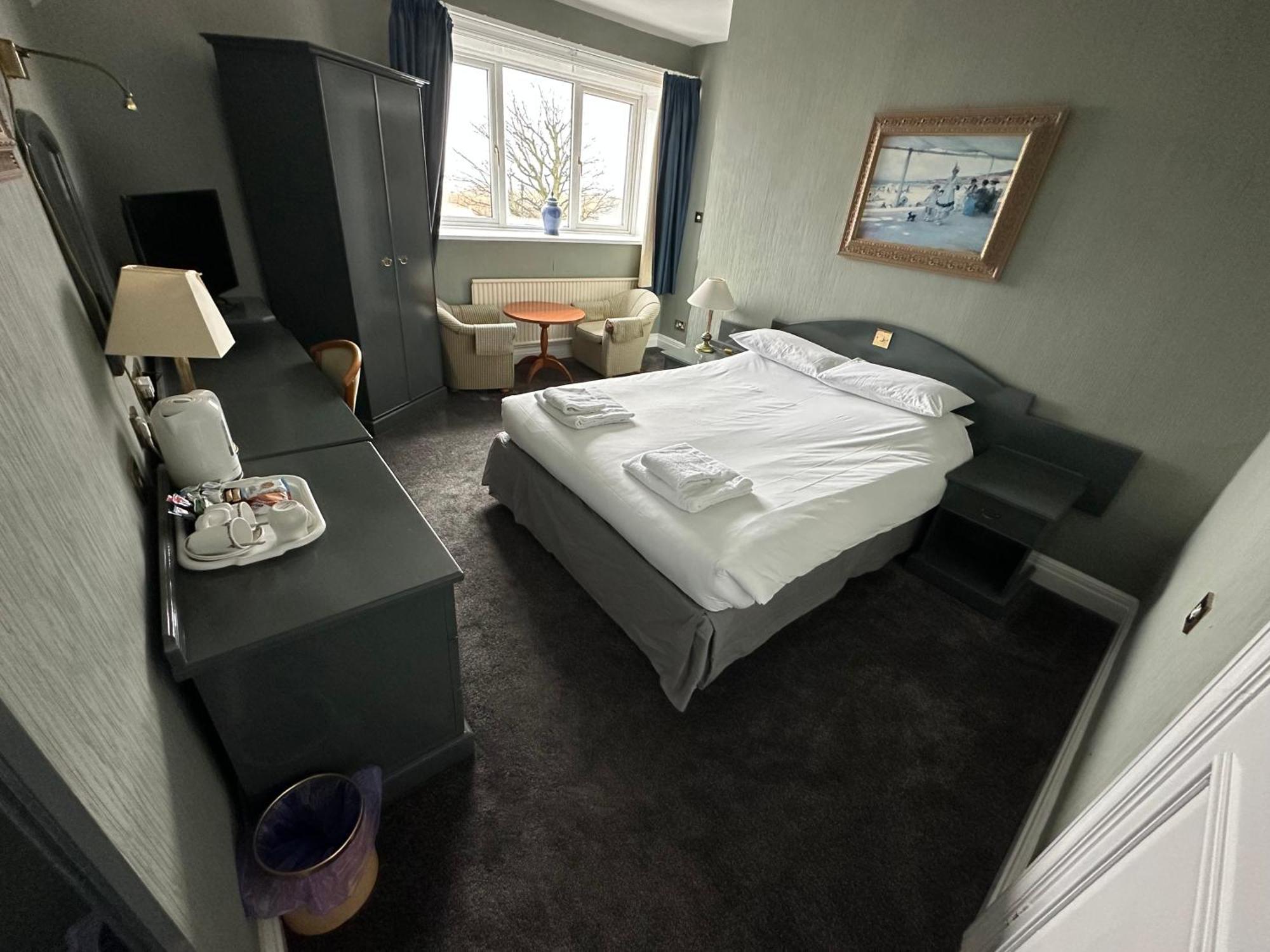 Clarkes Hotel Barrow In Furness Ngoại thất bức ảnh
