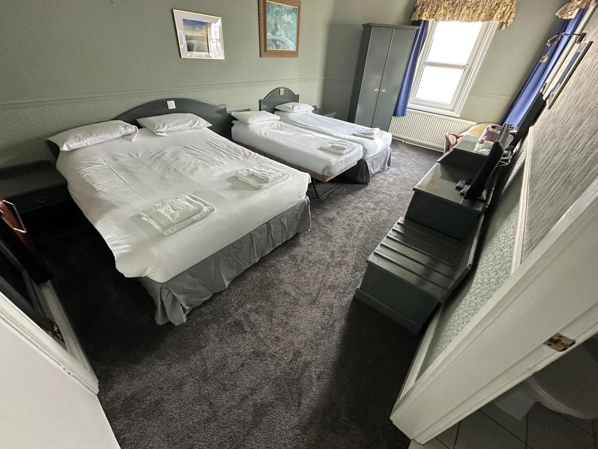 Clarkes Hotel Barrow In Furness Ngoại thất bức ảnh
