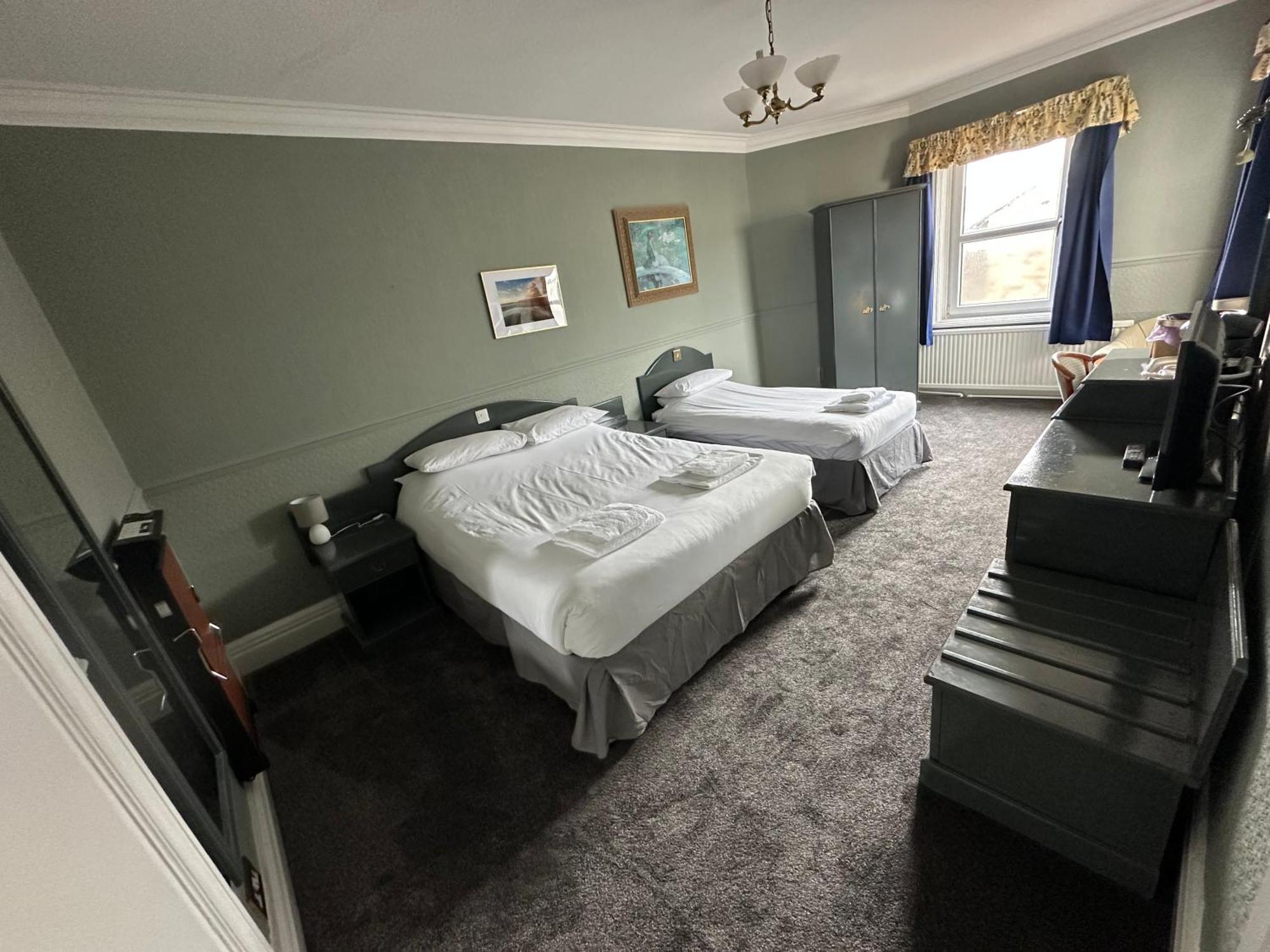 Clarkes Hotel Barrow In Furness Ngoại thất bức ảnh
